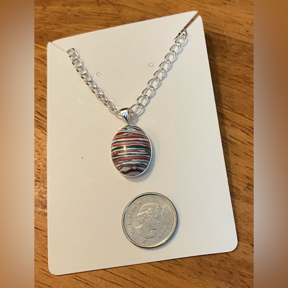 NEW Candy cane colour Christmas pendants - Picture 4 of 6